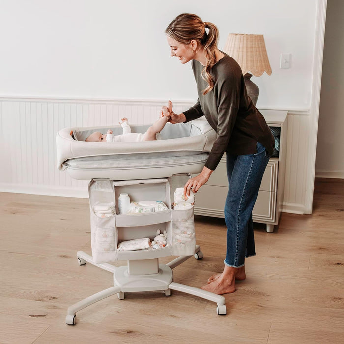 Chicco Close to You Bedside Bassinet - Oat
