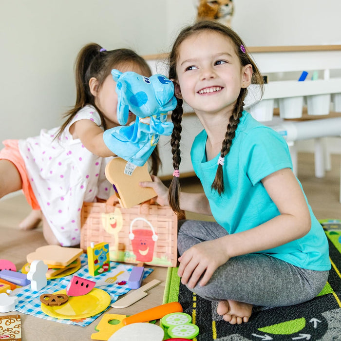 Melissa & Doug Blue’s Clues & You! Share with Blue Picnic Play Set with Hand Puppet