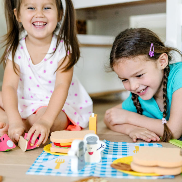 Melissa & Doug Blue’s Clues & You! Share with Blue Picnic Play Set with Hand Puppet