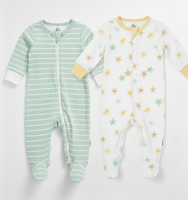 Gerber 2-Pack Girls Stars and Lines Sleep n Play Pajamas, 0-3 Months (582936 N01 NB2 0/3)