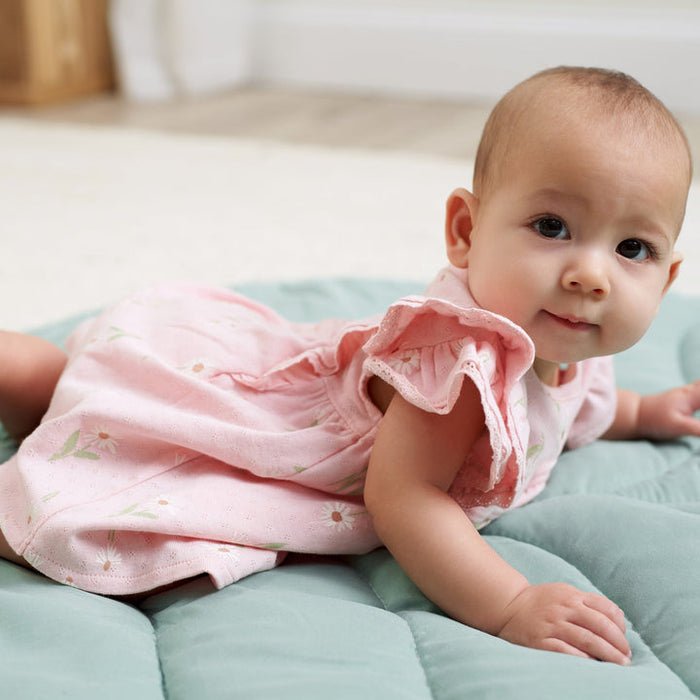 Gerber 2-Piece Baby Girls Dress & Diaper Cover Set, Newborn (433397 G04 NB2 Newborn)