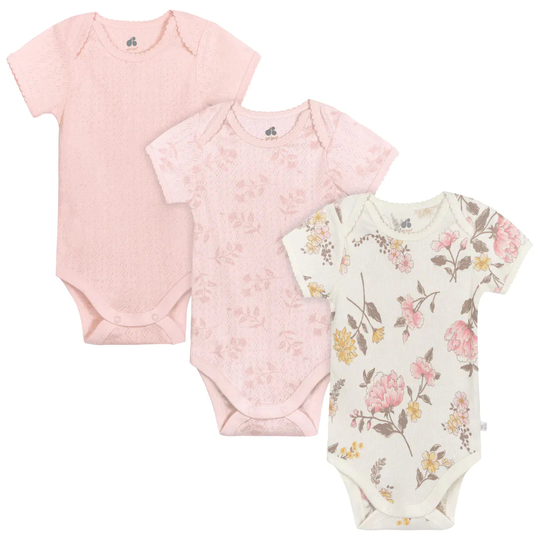 Clothing: 3-6 Months