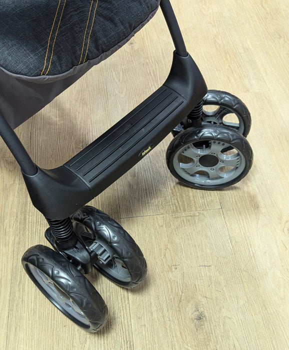 New & Assembled Infanti Denim Travel System - Preggy Plus