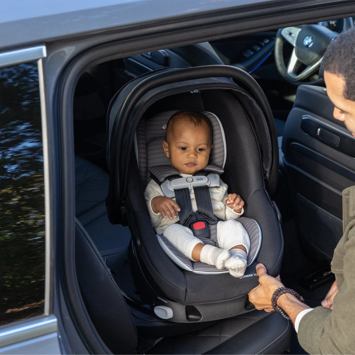 Evenflo - Revolve180 LiteMax NXT Rotational Infant Car Seat with SensorSafe (Cinder Grey)